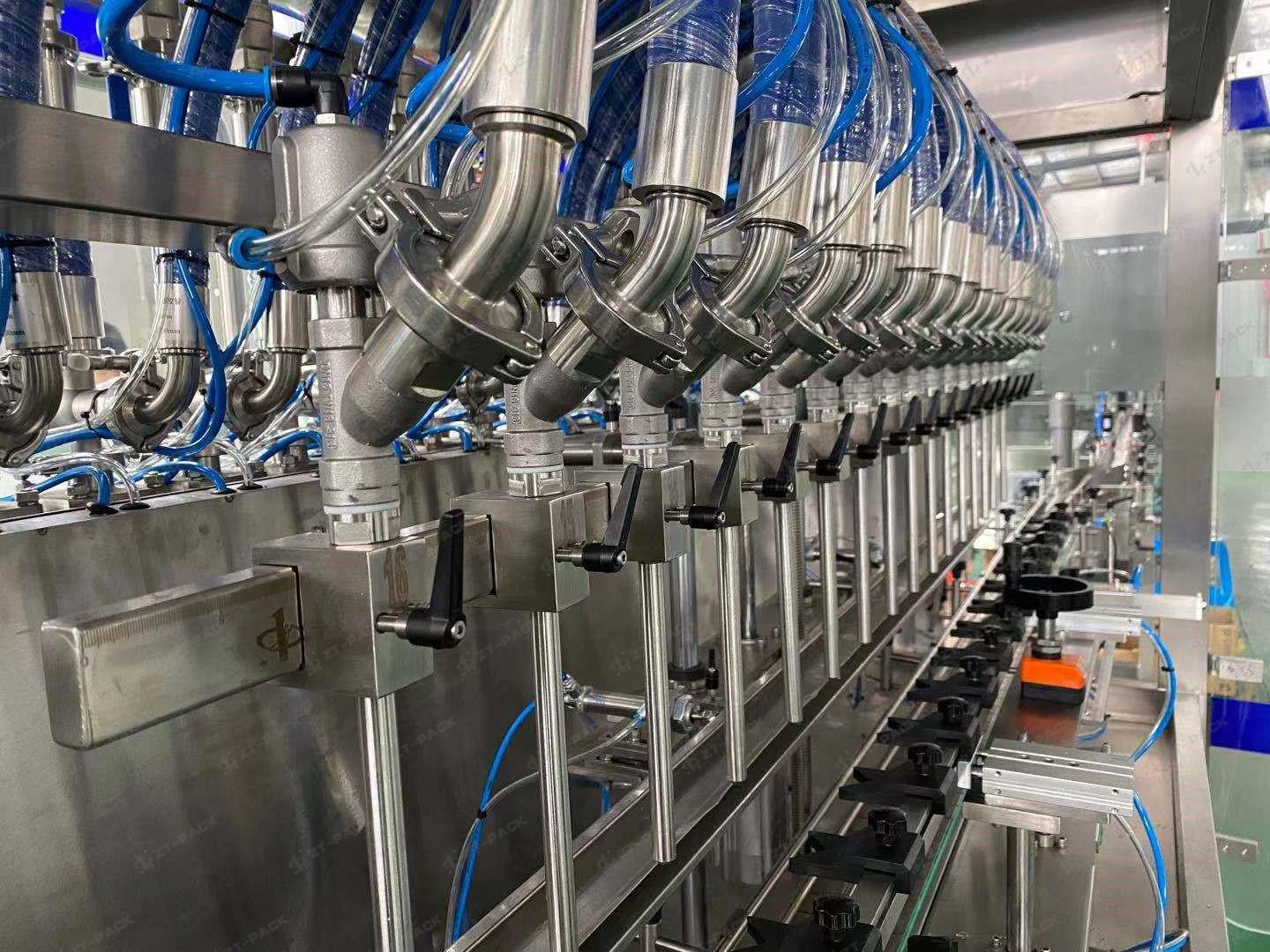 Máquina de llenado lineal de aceite comestible completamente automática de pistón de 100 ml -1000 ml